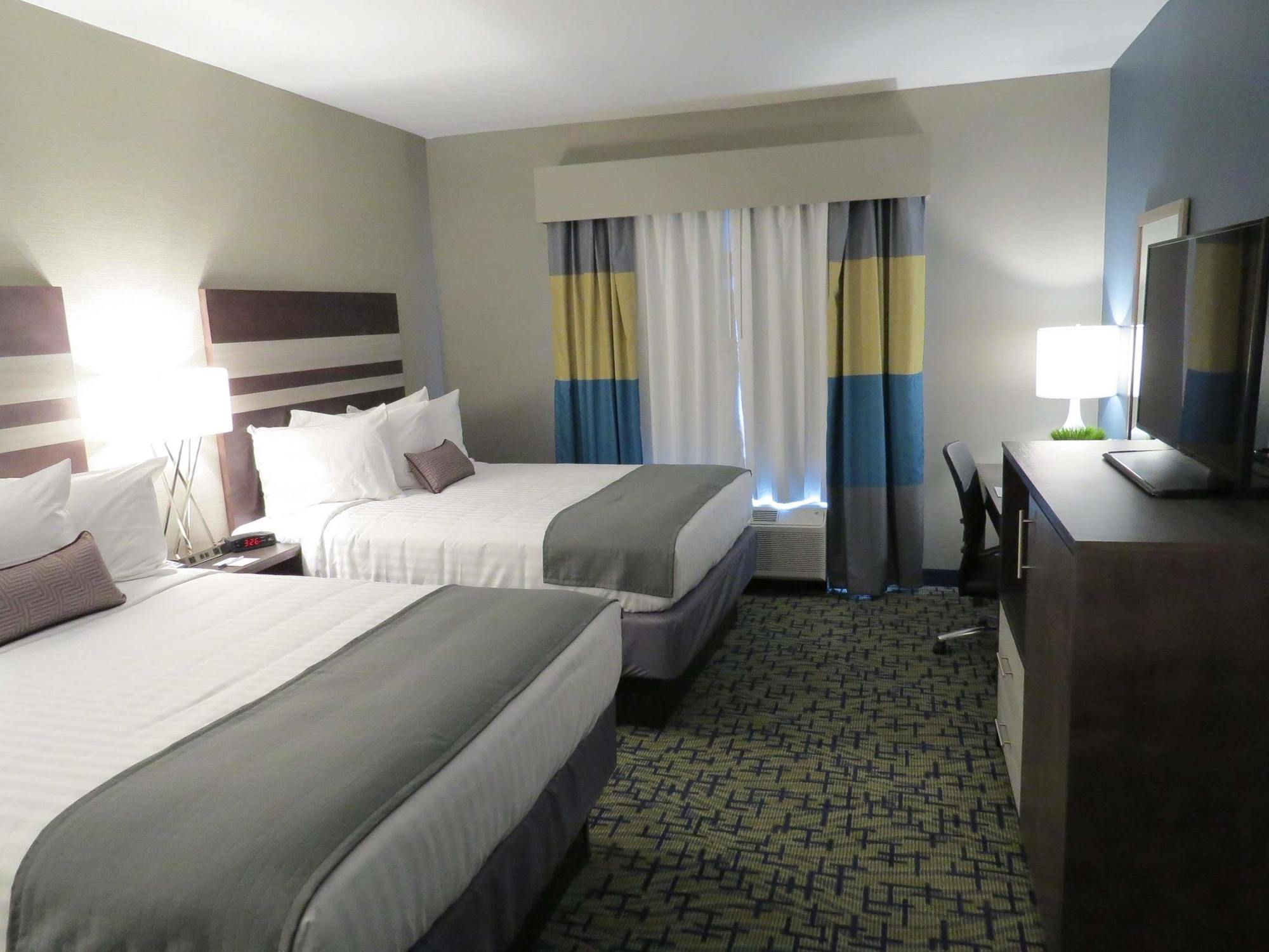 Spark By Hilton Erie Exterior foto