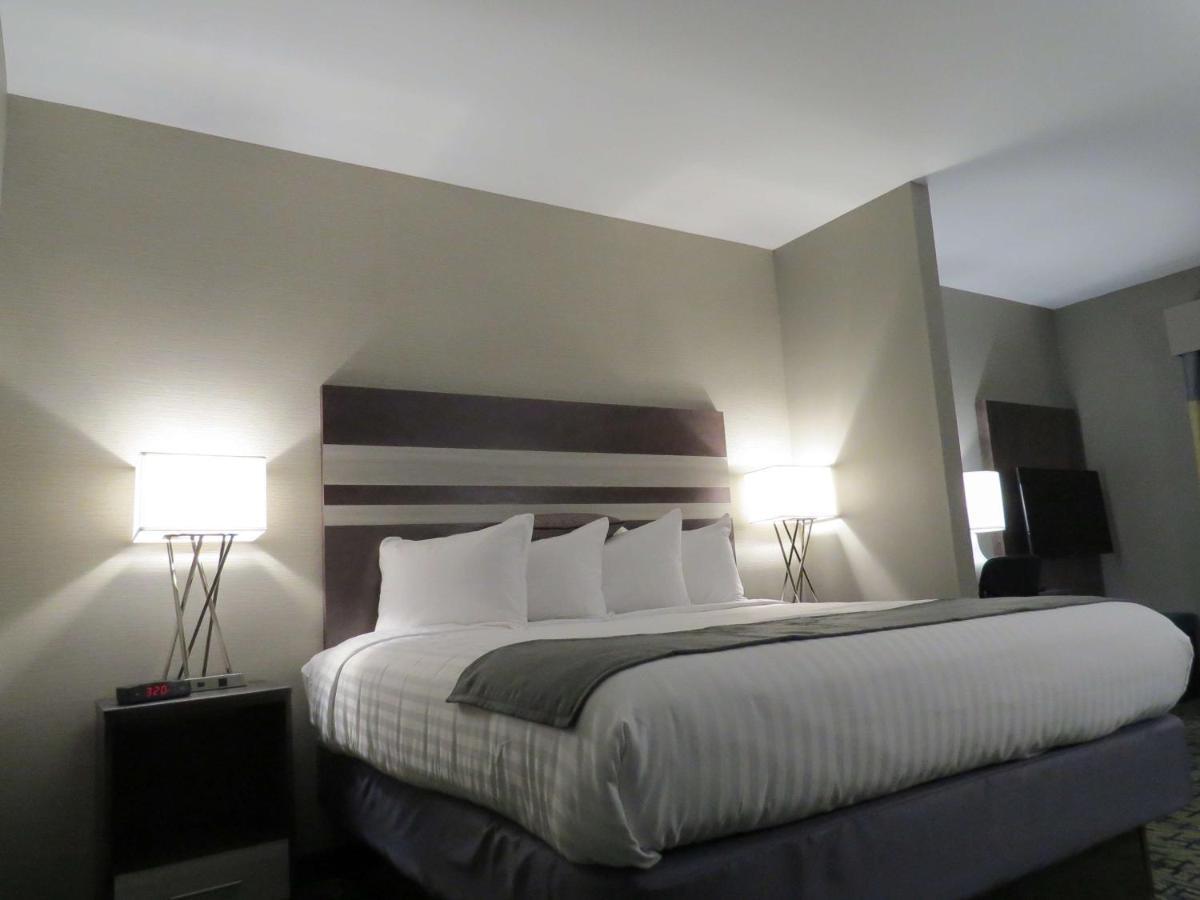 Spark By Hilton Erie Exterior foto